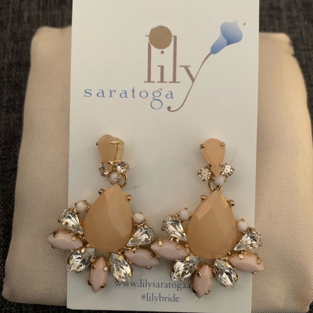 Pink/white crystal drop earrings